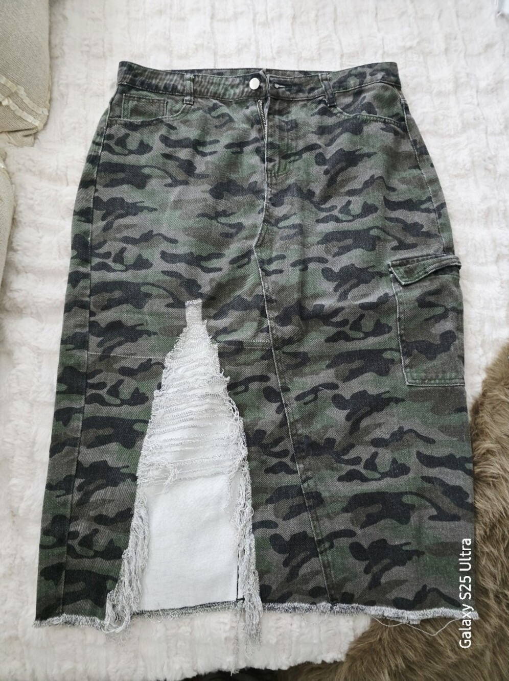 Camo Distressed Pencil Skirt - Green Black
